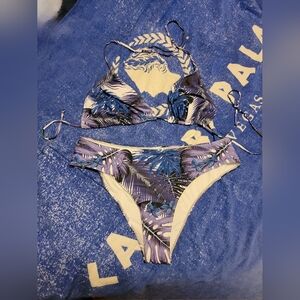 Size 16/18 Hawaiian Design Bikini